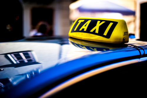 Dubai Taxi демонстрирует инновационные услуги и укрепляет стратегическое партнерство на арабском туристическом рынке
